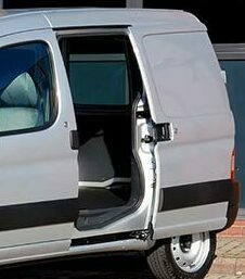 двери Renault Kangoo двери Renault Kangoo