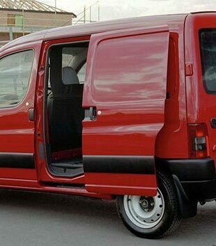 двери Renault Kangoo двери Renault Kangoo