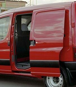 двери Renault Kangoo двери Renault Kangoo